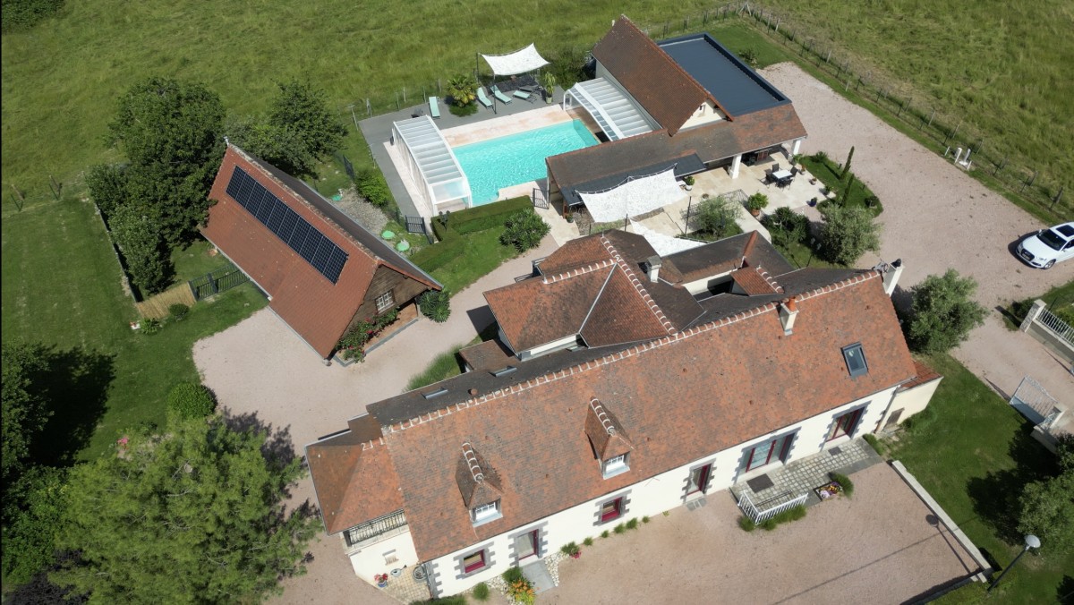 VUE DU CIEL ENTIEREMENT PRIVATISE