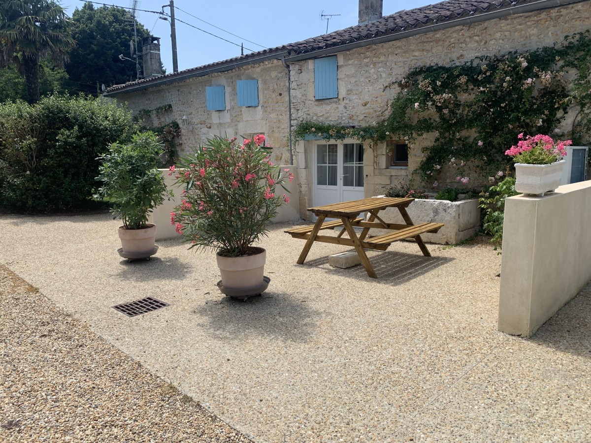 Terrasse du BOIS, avec courette