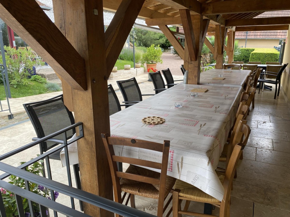 ESPACE REPAS EXTERIEUR