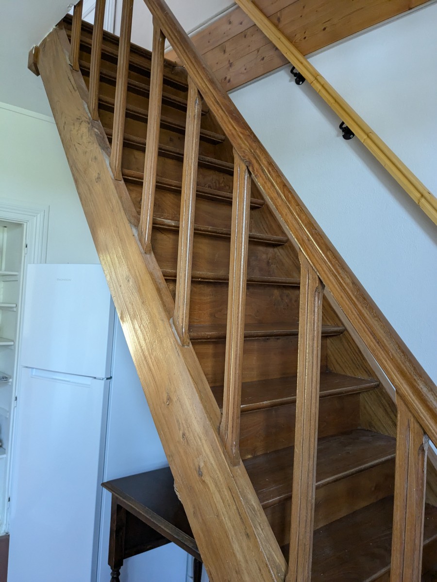 Escalier menant à l'étage